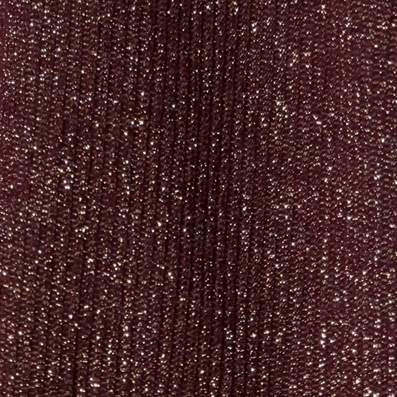 Long sleeve shimmery dress- mint condition - Picture 2 of 3